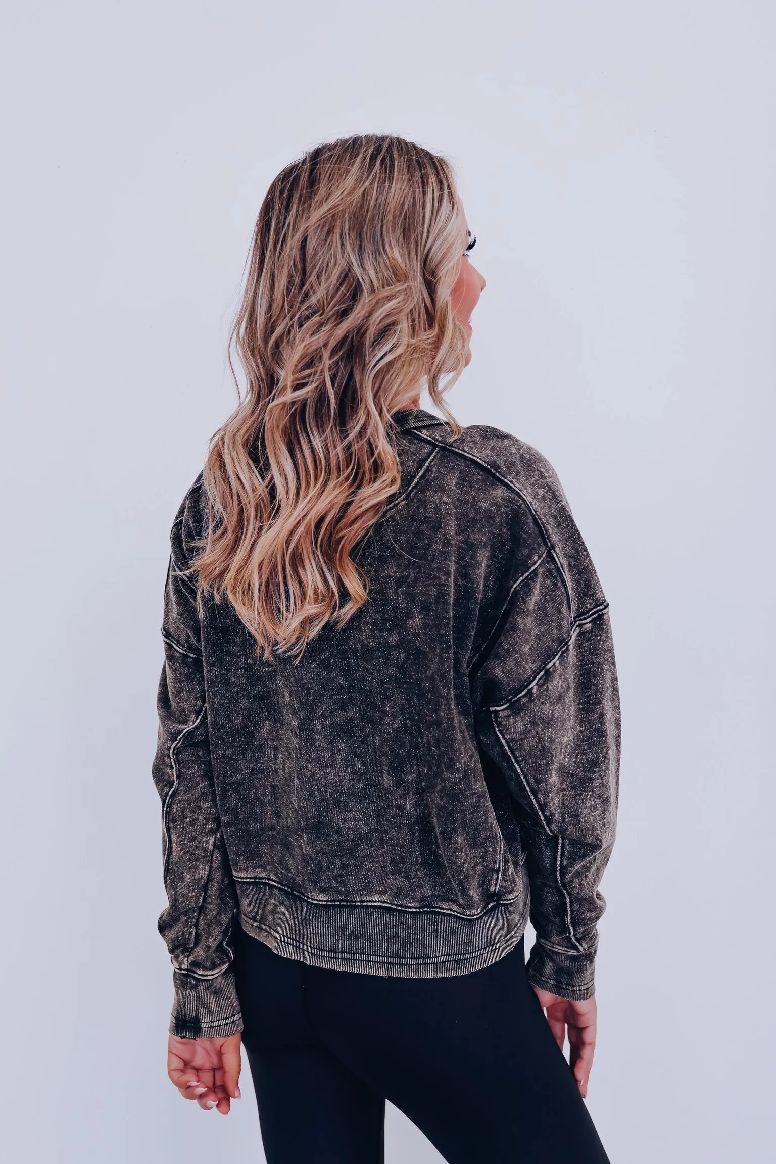 Amanda Acid Washed Cropped Sweatshirt - Ash Black