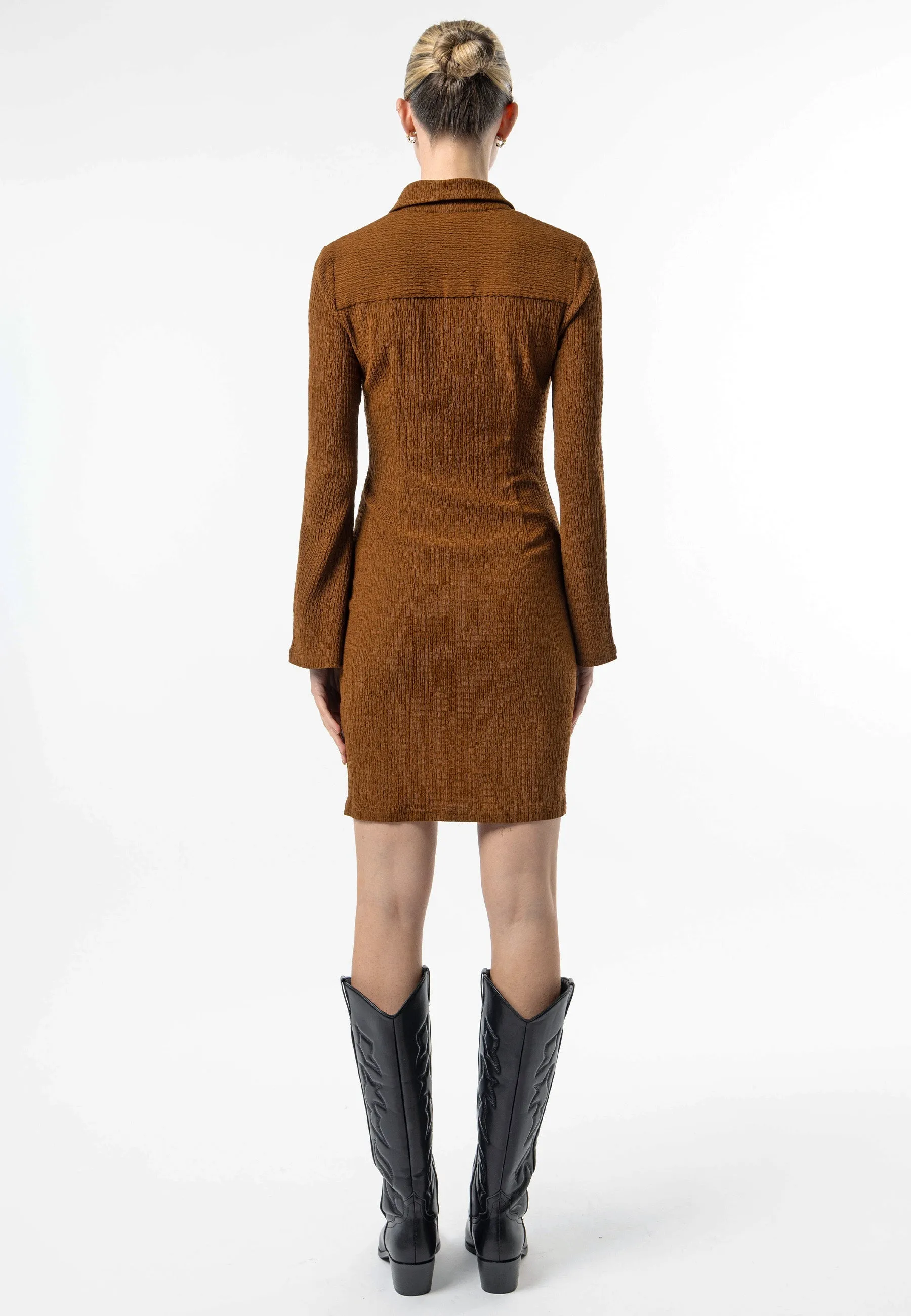 Angeleye Long Sleeve Front Ruched Shirt Dress In Brown Jerse