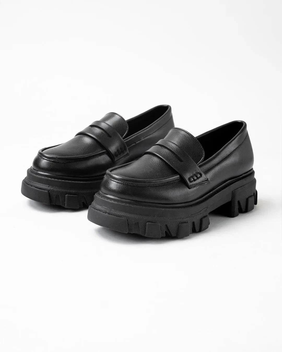 Chunky Black Trending Loafers Footwear