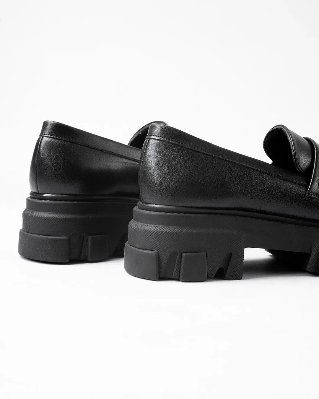 Chunky Black Trending Loafers Footwear