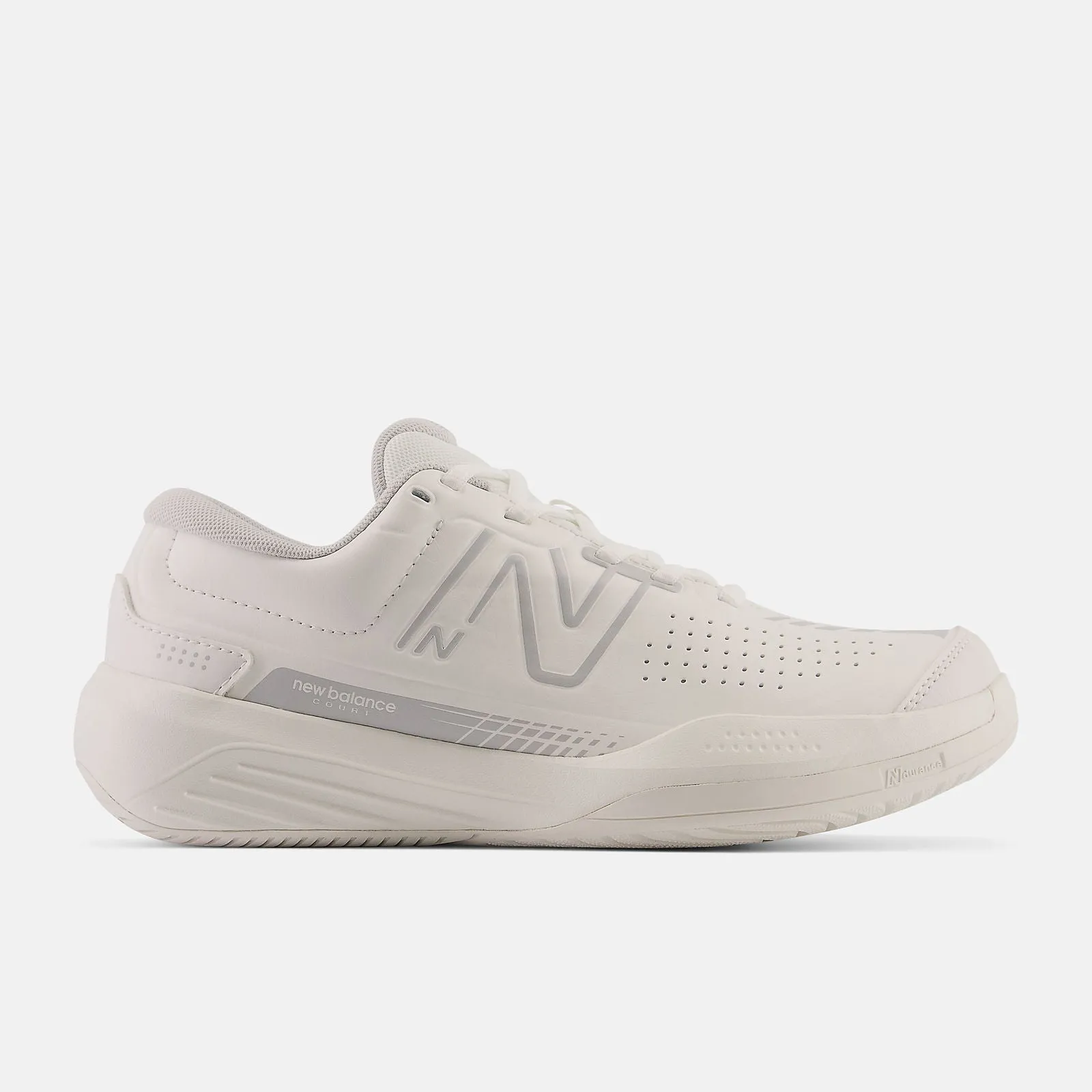 New Blance Women's 696v5