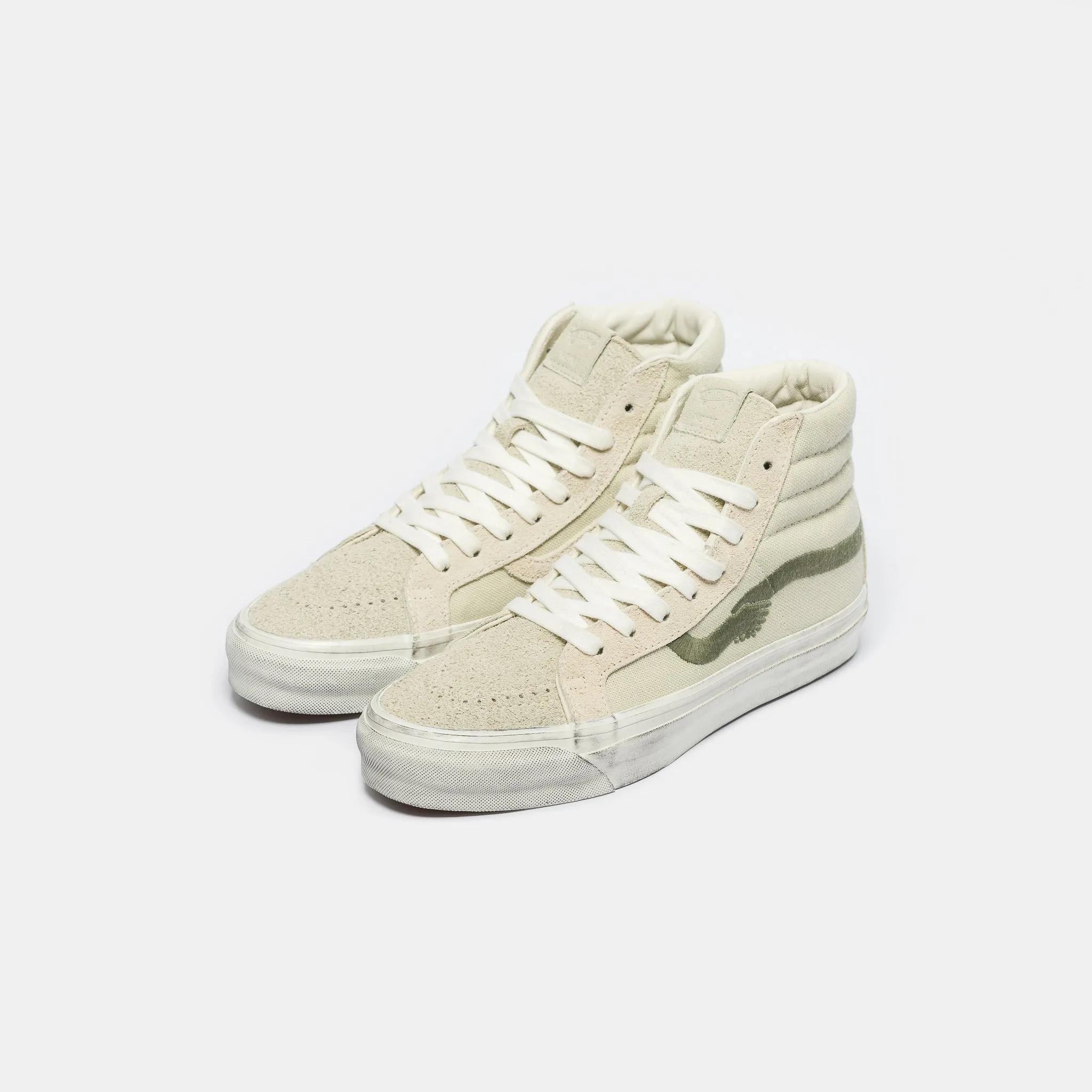 Notre LX Sk8-Hi Reissue 38 Sneaker in Bone White