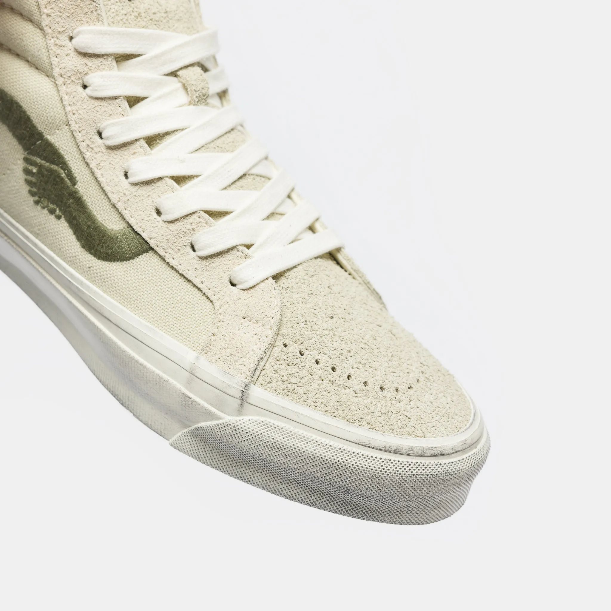 Notre LX Sk8-Hi Reissue 38 Sneaker in Bone White