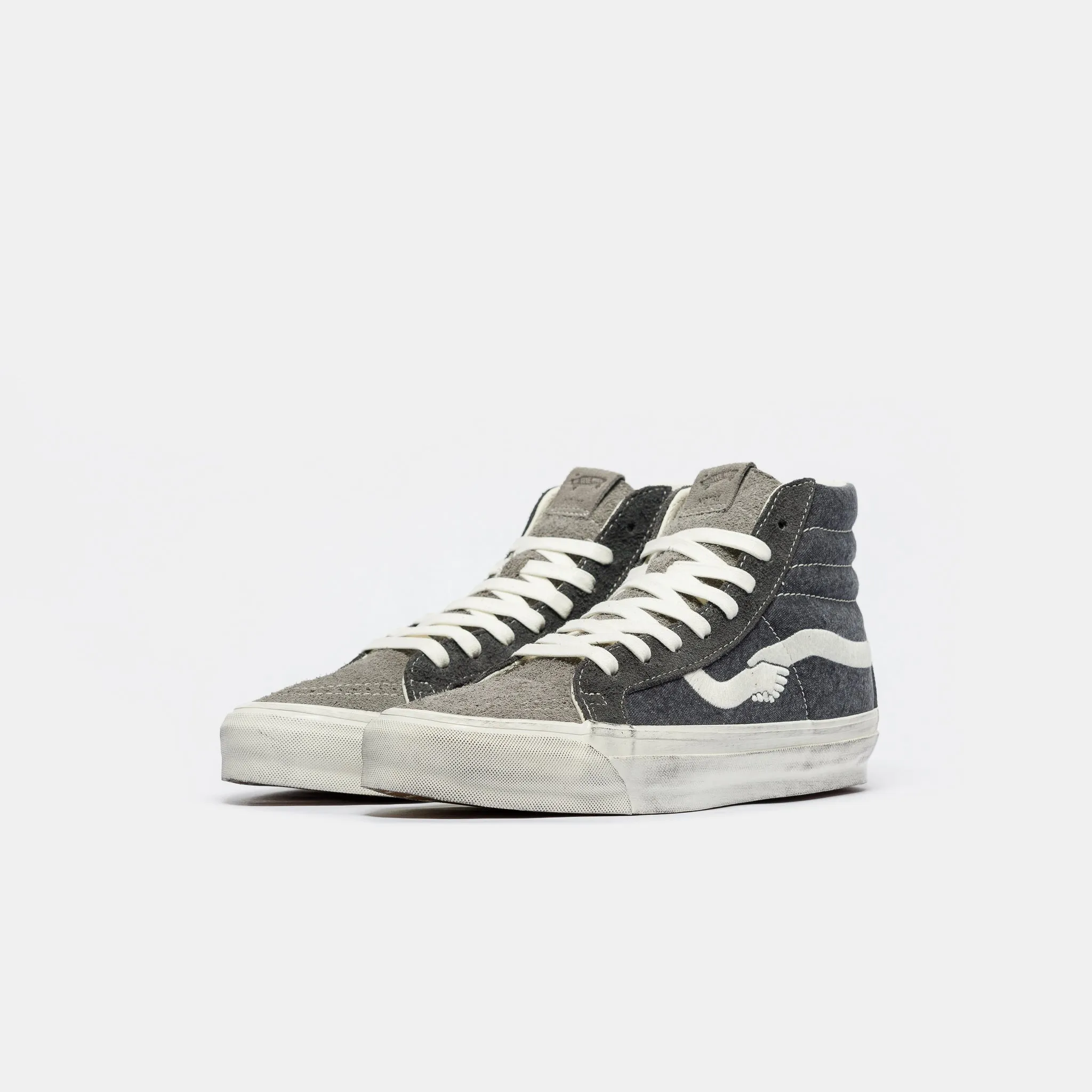 Notre LX Sk8-Hi Reissue 38 Sneaker in Raven