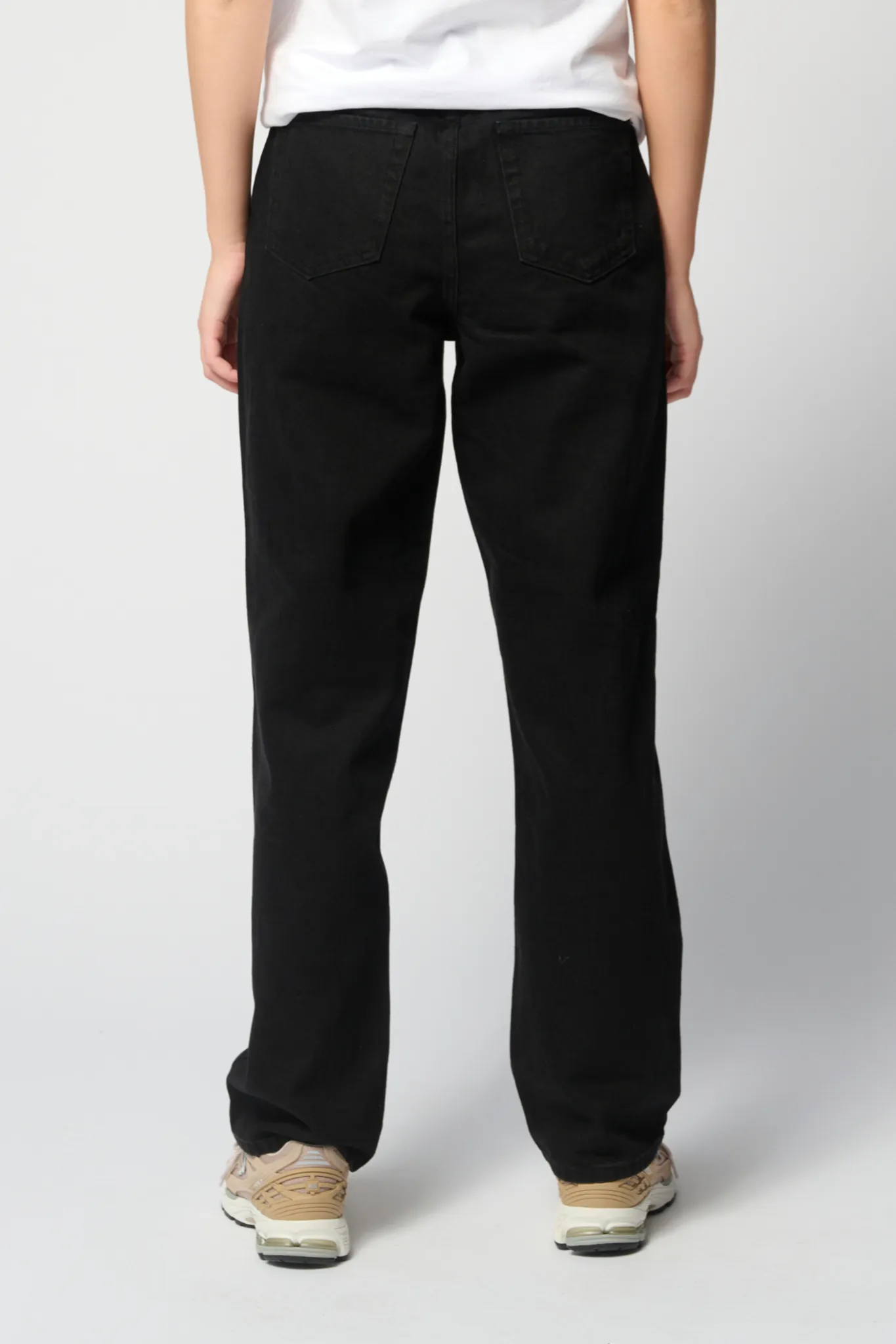 Performance Loose Jeans - Black Denim