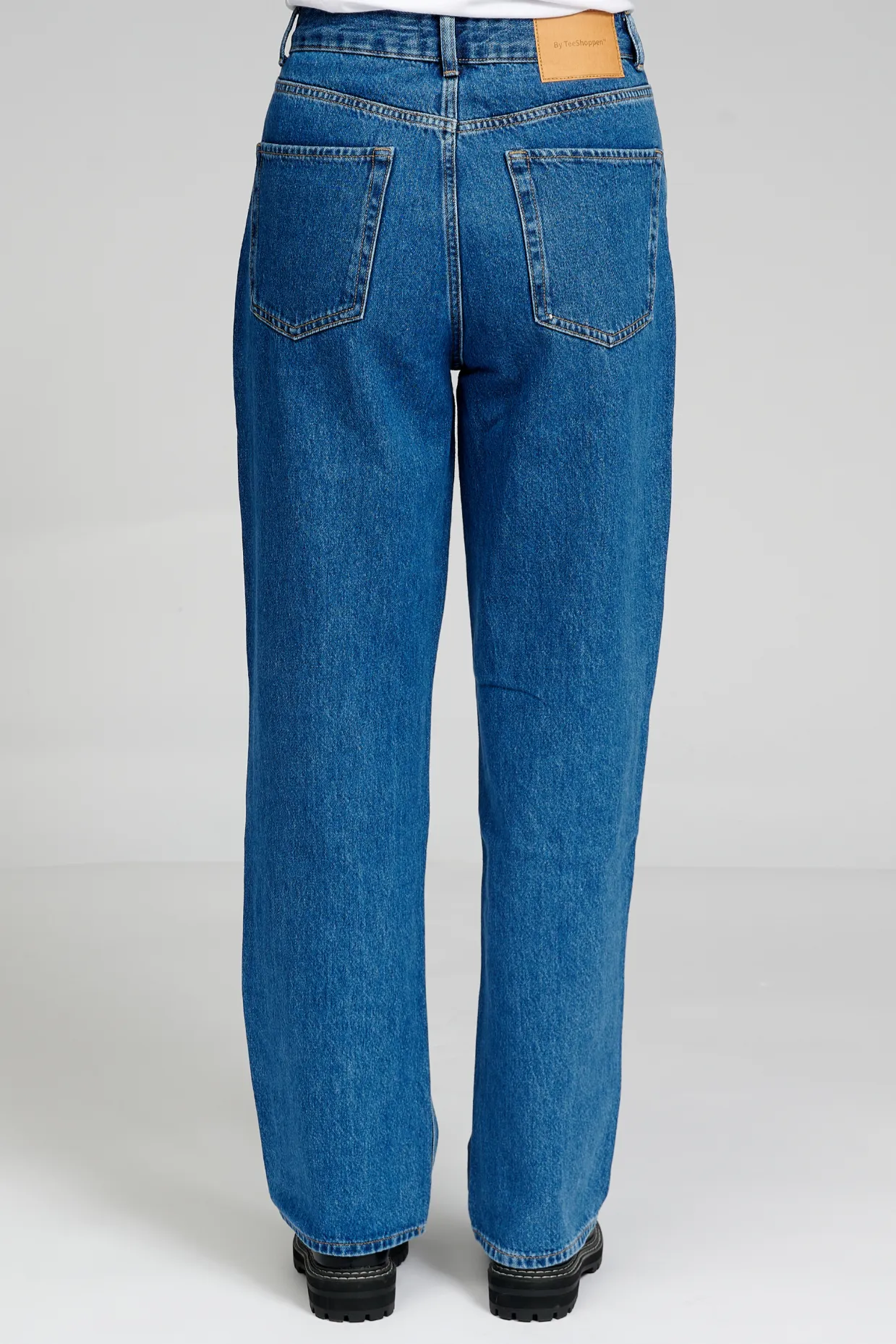 Performance Loose Jeans - Medium Blue Denim