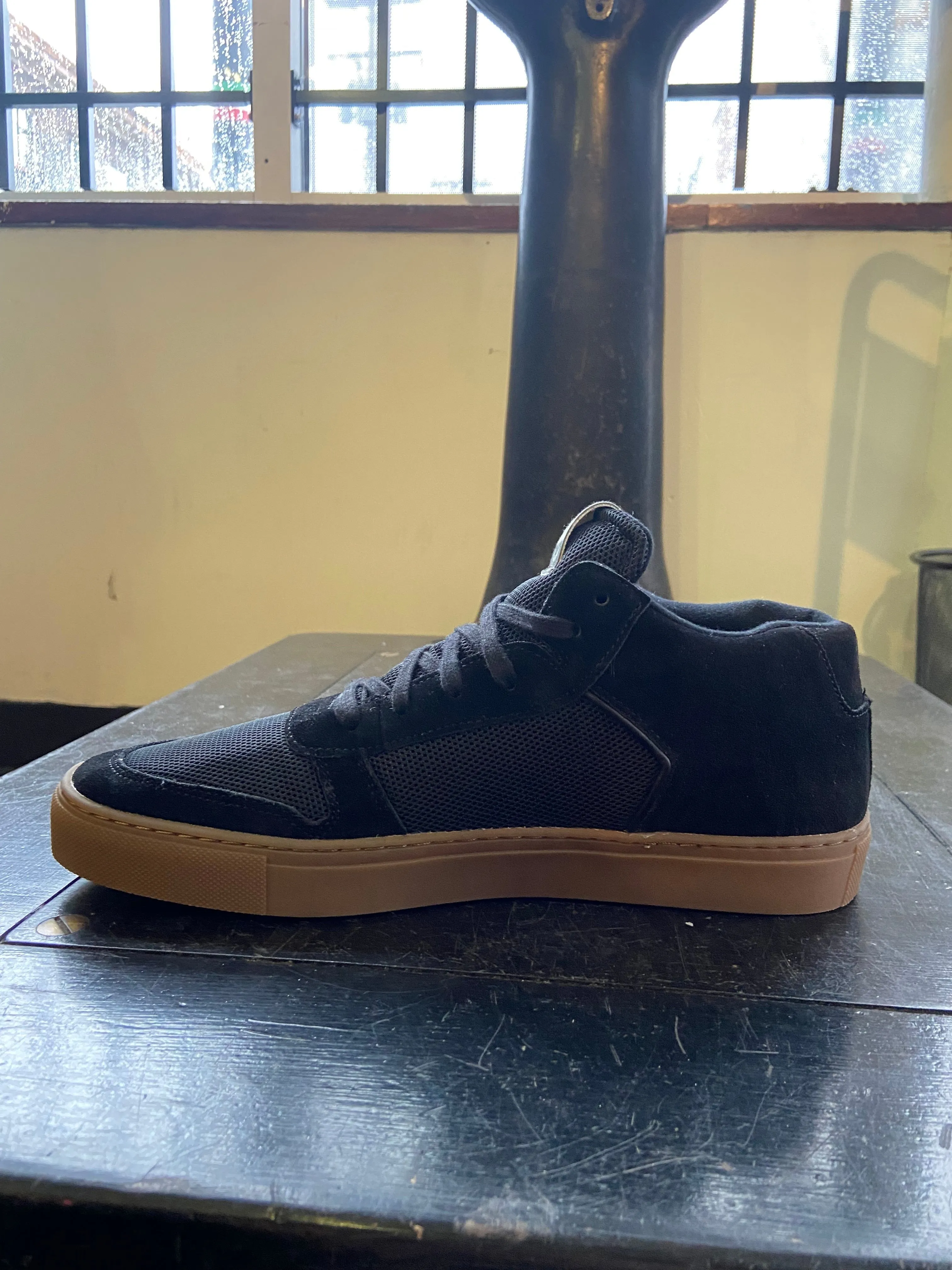 STATE FOOTWEAR X THE DRIVE SHOP - STERLING - BLACK/GUM