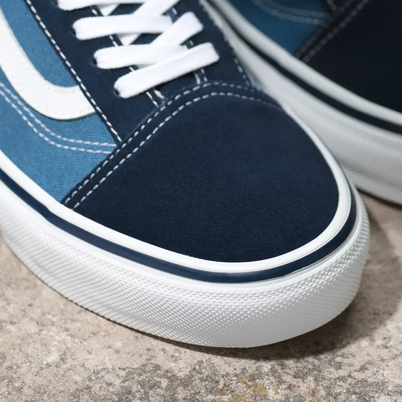 Vans Skate Old Skool Shoe - Navy/White