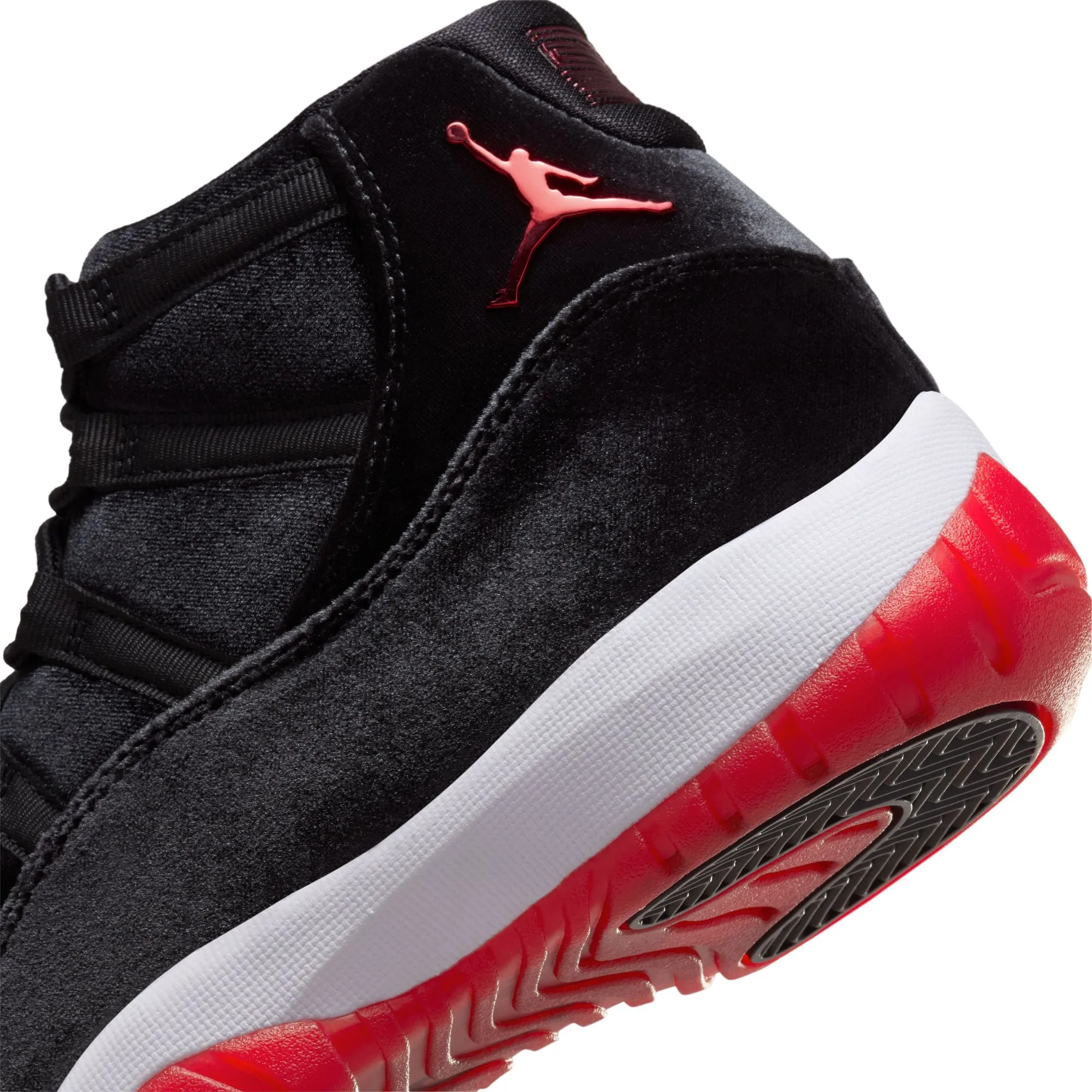 WMNS Air Jordan 11 Retro (Black/Gym Red/White)