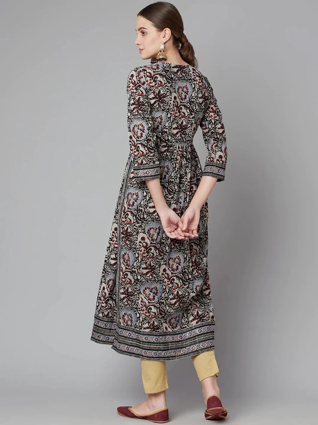 Women'S Grey Cotton Gathered Kurta With Side Slits.